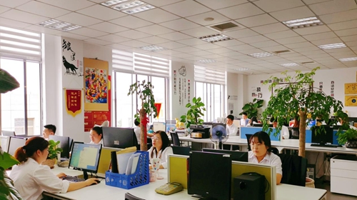 恭喜！蘇州昱騰與依迪埃展柜公司簽訂勞務(wù)外包業(yè)務(wù)！