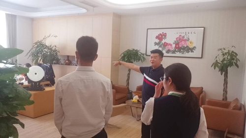 恭喜！蘇州昱騰與依迪埃展柜公司簽訂勞務(wù)外包業(yè)務(wù)！
